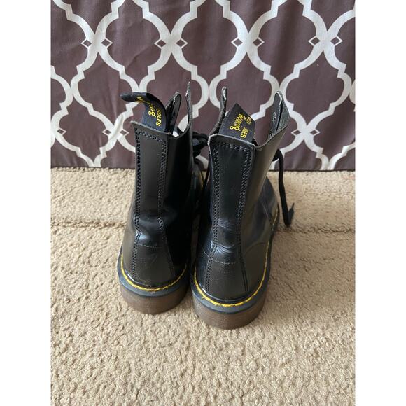 Dr. Martens Women's black combat boots Size 6 - Picture 3 of 11